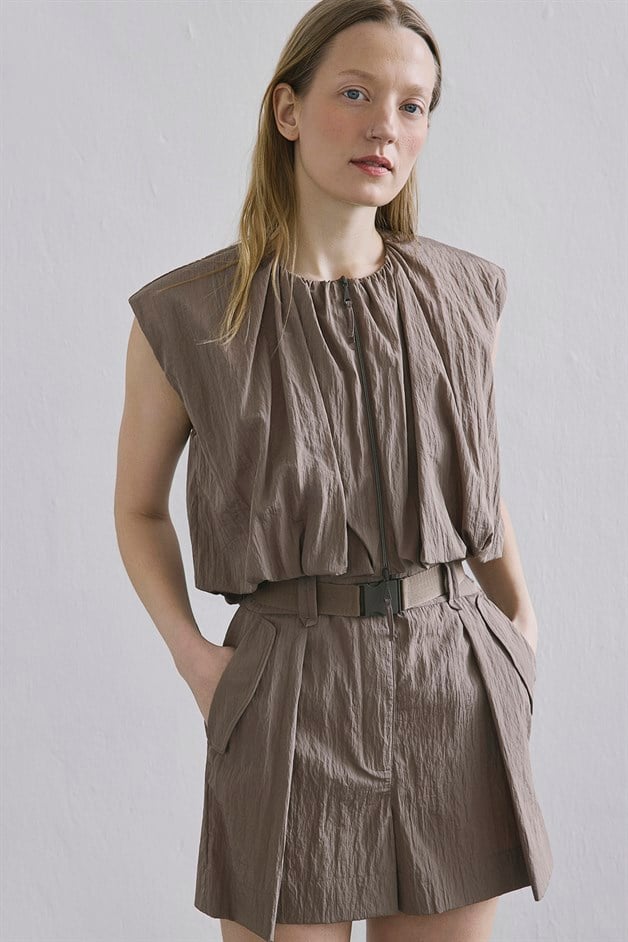 Metal Buckle Camel Mini Shorts