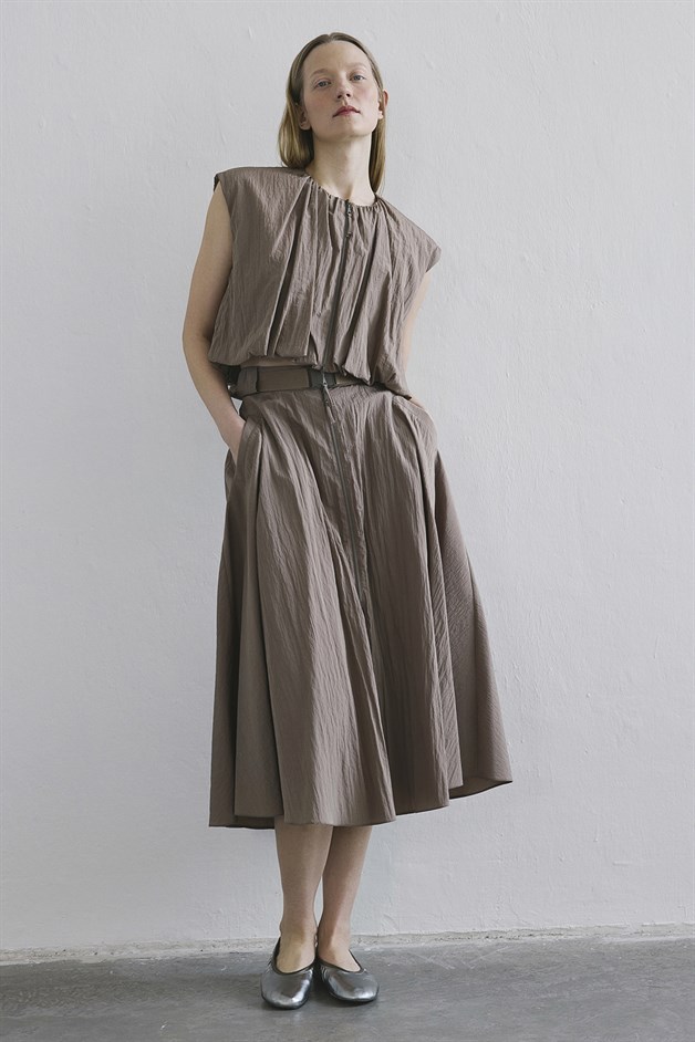 Metal Buckle Flared Camel Midi Skirt