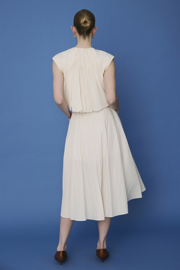 Metal Buckle Flared Ecru Midi Skirt