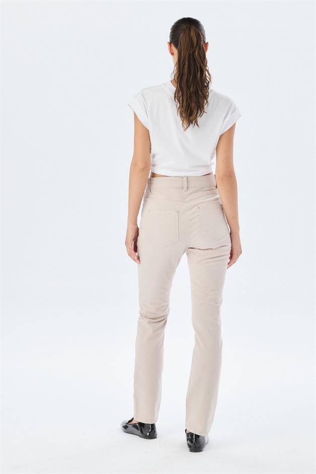 Embroidery Detail Gray Jean Trousers