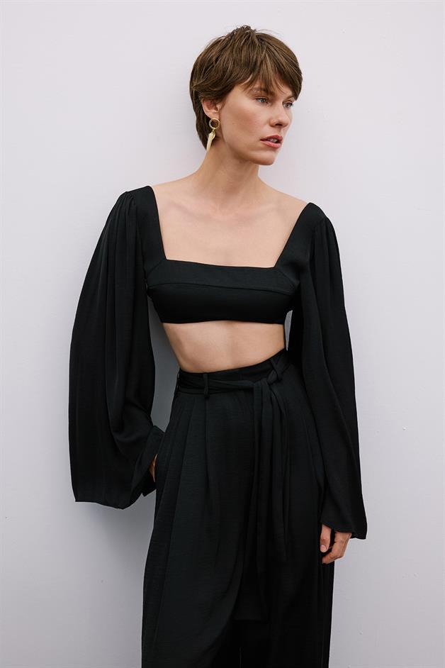 Shoulder-Tied Wide-Sleeve Black Crop Blouse