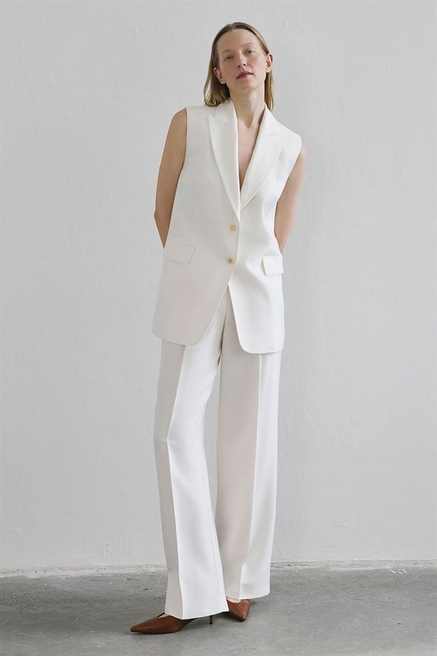 Ön Düğmeli Yan Cep Ekru Yelek