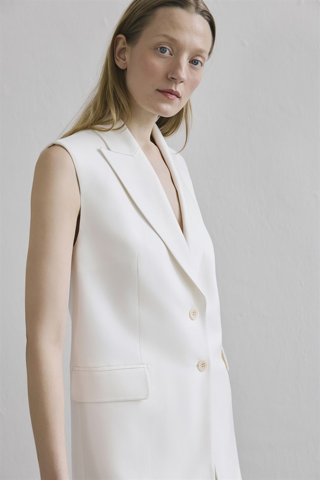 Ön Düğmeli Yan Cep Ekru Yelek