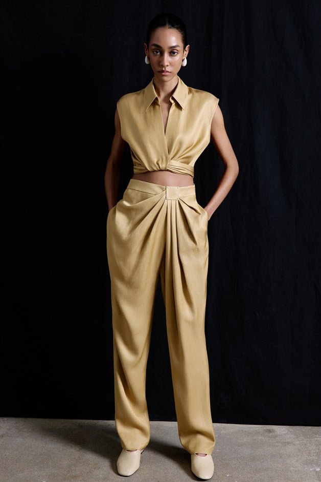 Ön Pileli Keten Karışımlı Camel Pantolon