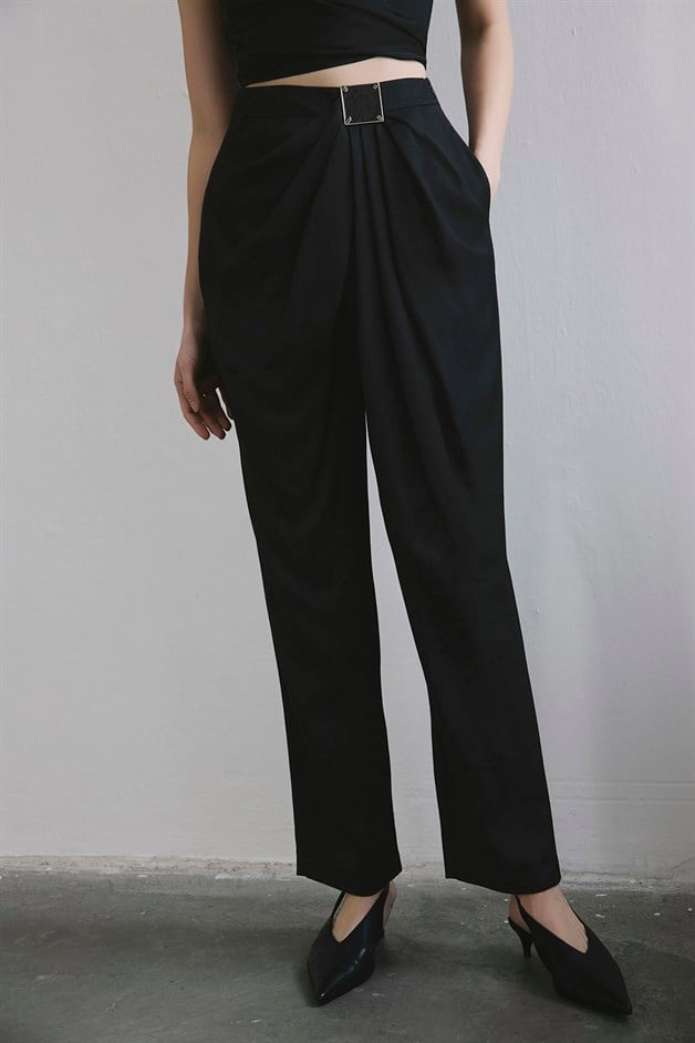 Front Pleated Linen Blend Black Trousers