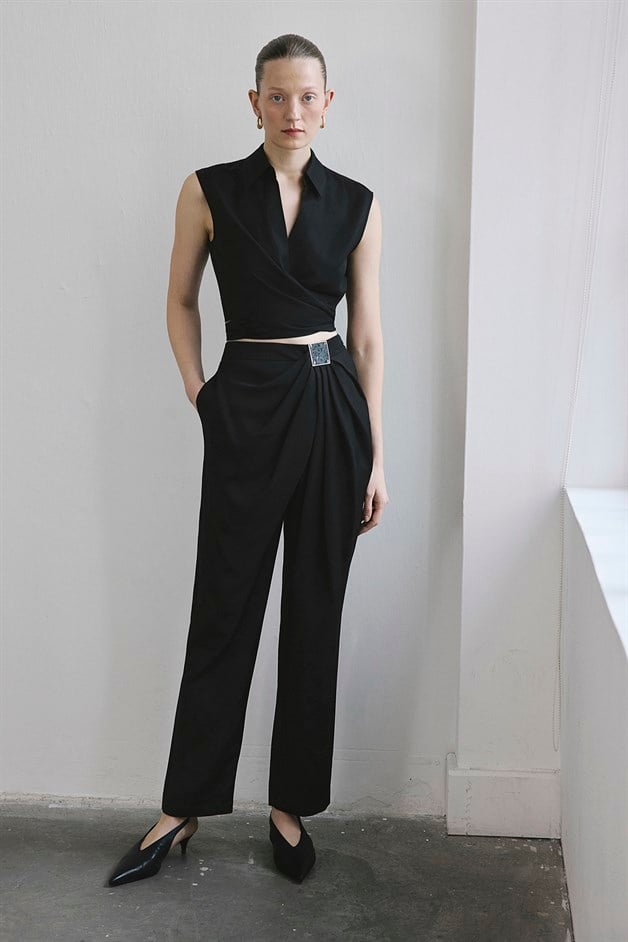 Front Pleated Linen Blend Black Trousers