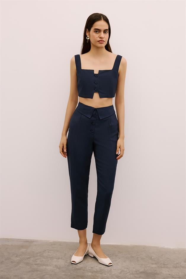 Pleated Relaxed-Fit Navy Trousers