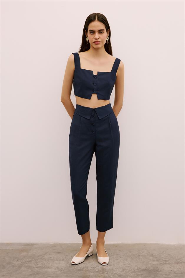 Pleated Relaxed-Fit Navy Trousers