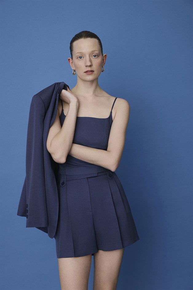 Pleated Side Pocket Navy Shorts