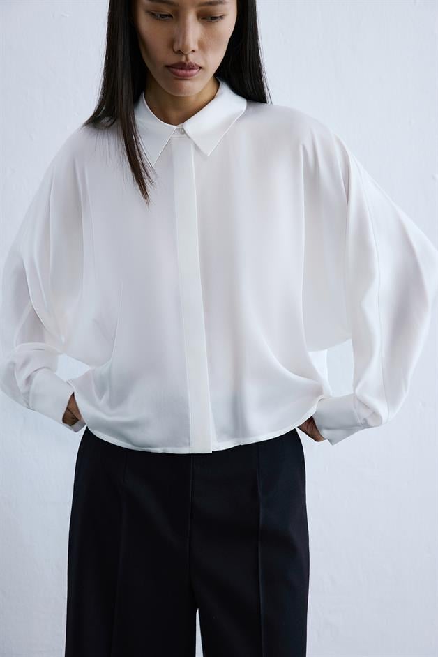 Relaxed Fit Batwing Sleeve Ecru Shirt