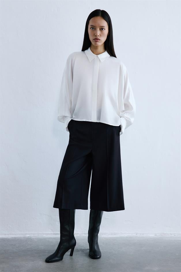 Relaxed Fit Batwing Sleeve Ecru Shirt