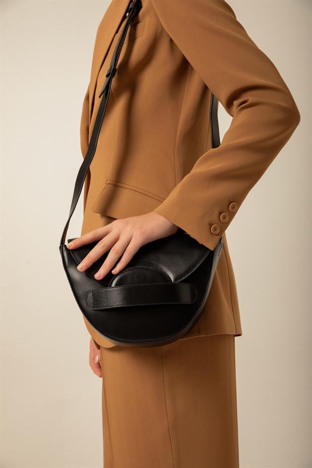 Striped Detail Black Leather Black Crossbody Bag