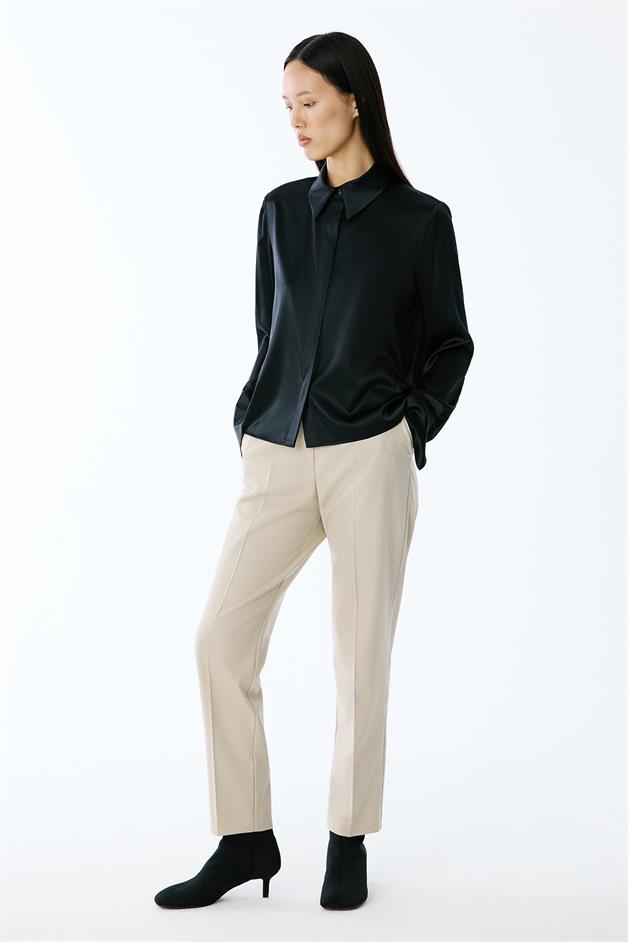 Elegant Cuffed Long Sleeve Black Shirt