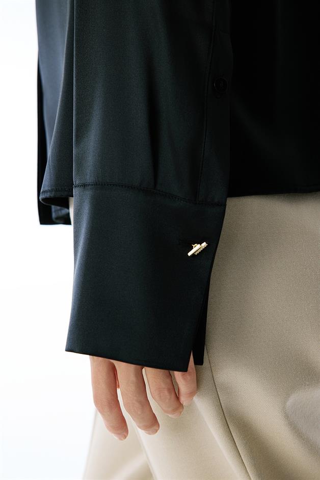 Elegant Cuffed Long Sleeve Black Shirt