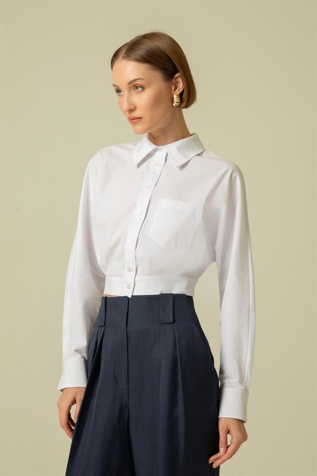 Back Decollete Pocketed White Crop Shirt