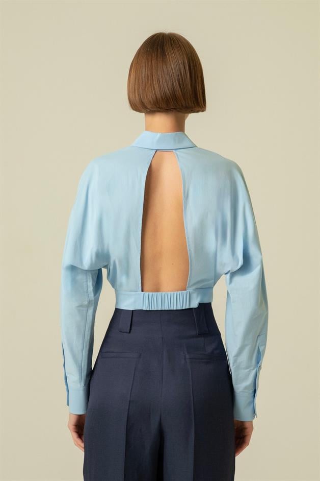 Back Decollete Pocketed Blue Crop Shirt