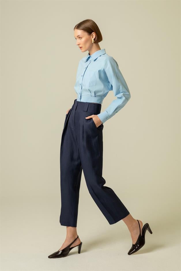Back Decollete Pocketed Blue Crop Shirt