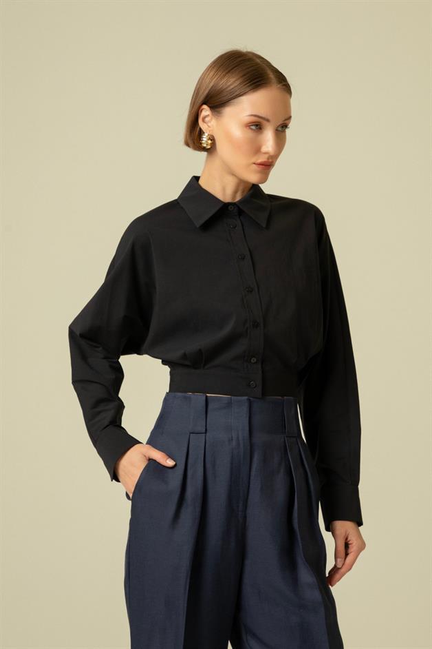 Back Decollete Pocketed Black Crop Shirt
