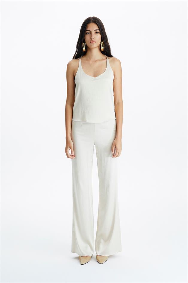 Sırt Dekolteli Krem Saten Atlet