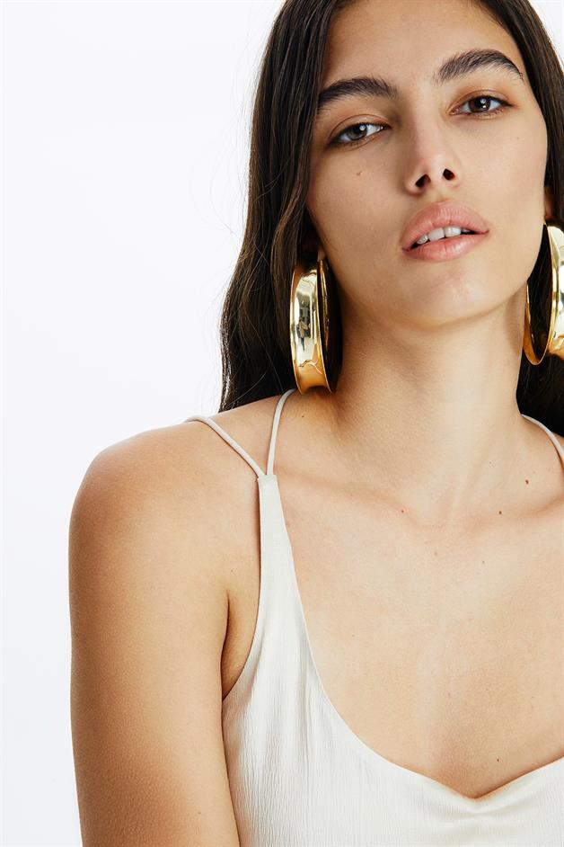 Sırt Dekolteli Krem Saten Atlet