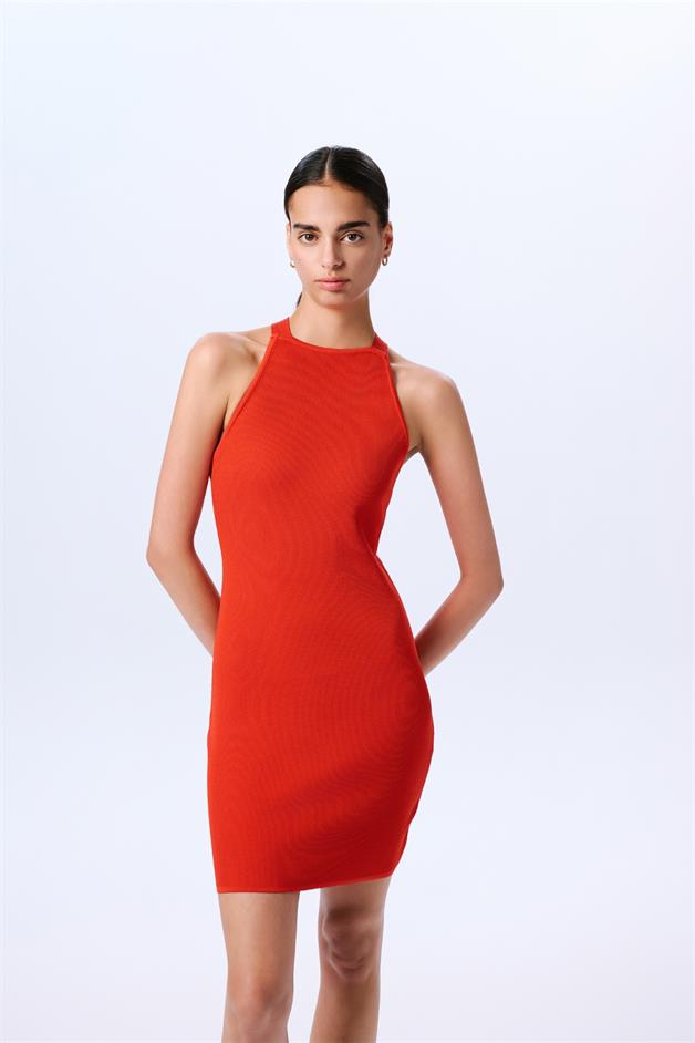 Sırt Dekolteli Triko Kırmızı Mini Elbise