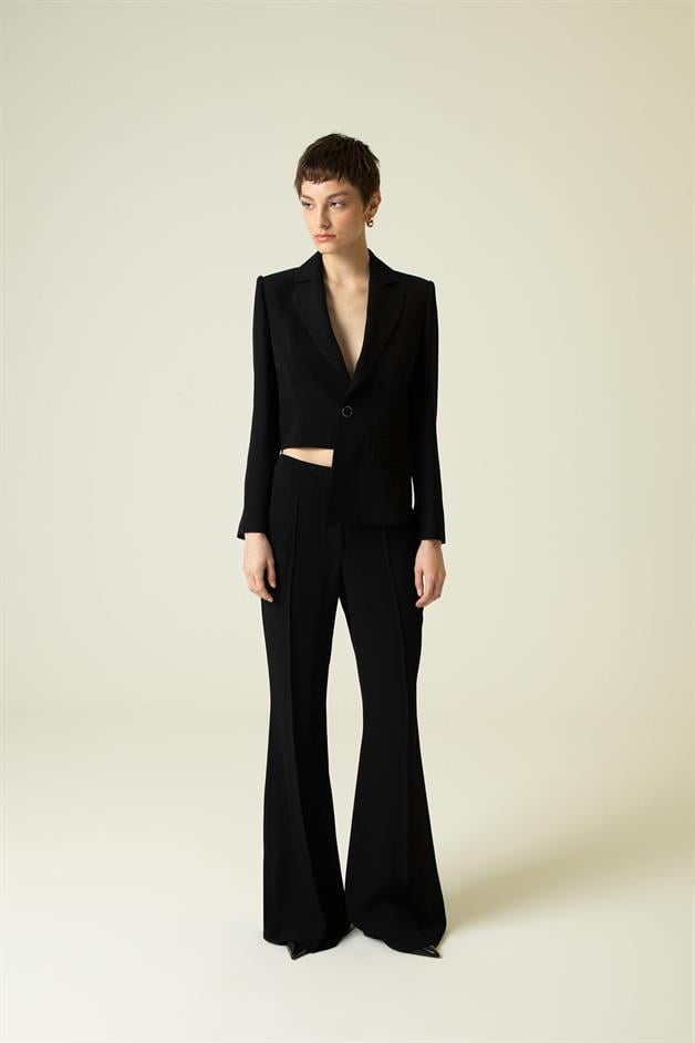 Single Button Detail Asymmetric Black Jacket