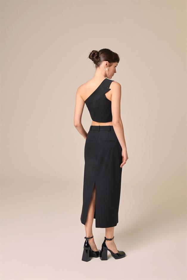 Tek Omuzlu Siyah Crop Top