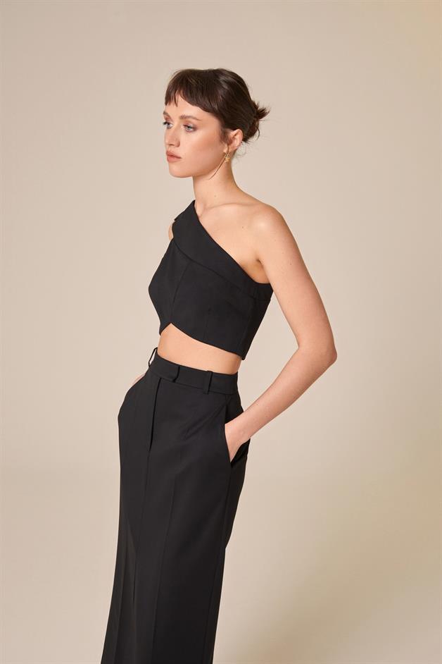 Tek Omuzlu Siyah Crop Top