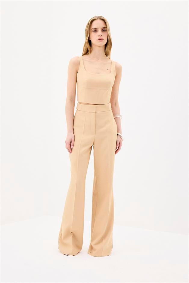 Ütü İzi Detaylı Bol Paça Bej Pantolon