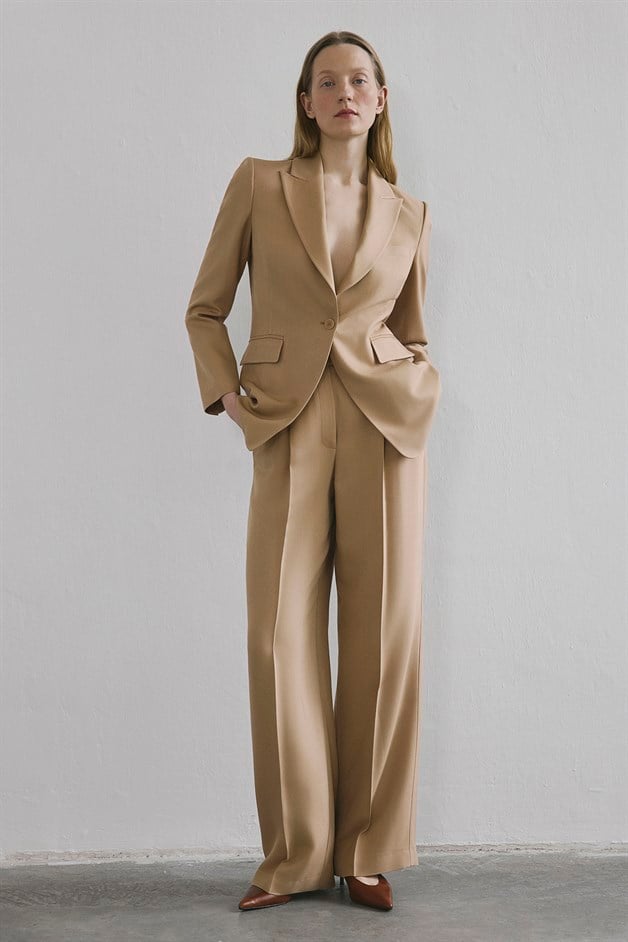 Ütü İzli Pileli Geniş Paça Camel Pantolon