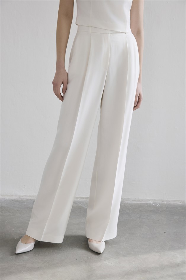 Ütü İzli Pileli Geniş Paça Ekru Pantolon