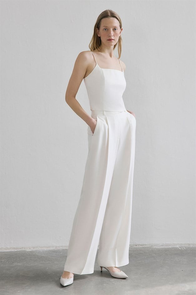 Ütü İzli Pileli Geniş Paça Ekru Pantolon