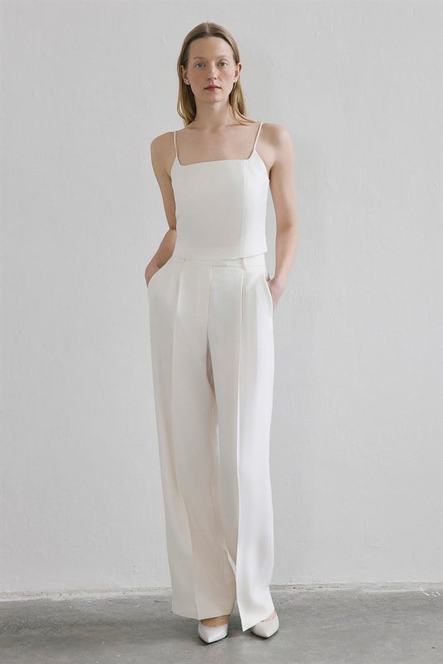 Ütü İzli Pileli Geniş Paça Ekru Pantolon