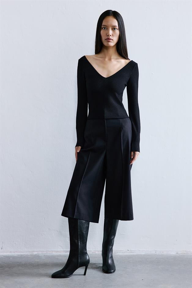 V-Neck Textured Black Knit Blouse