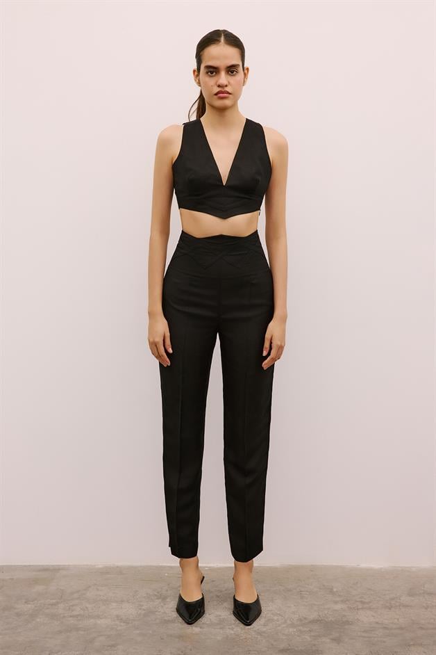 V-Neck Sleeveless Black Crop Blouse