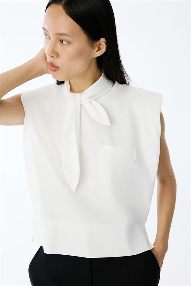 Padded Shoulder Ecru Crop T-Shirt