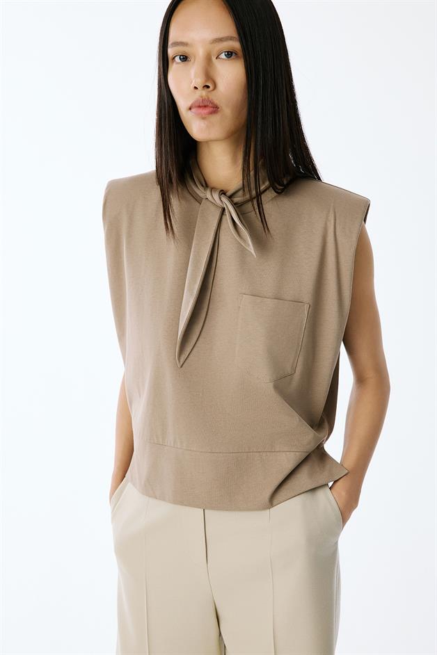 Padded Shoulder Mink Crop T-Shirt