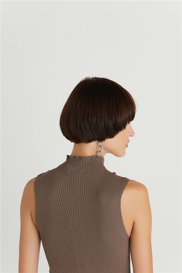 Kahverengi Yarım Balıkçı Kolsuz Triko