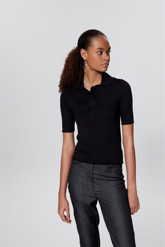 Yakalı Siyah Triko Bluz