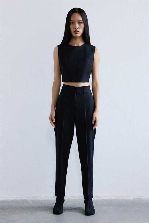 Wool-Textured Crop Black Blouse