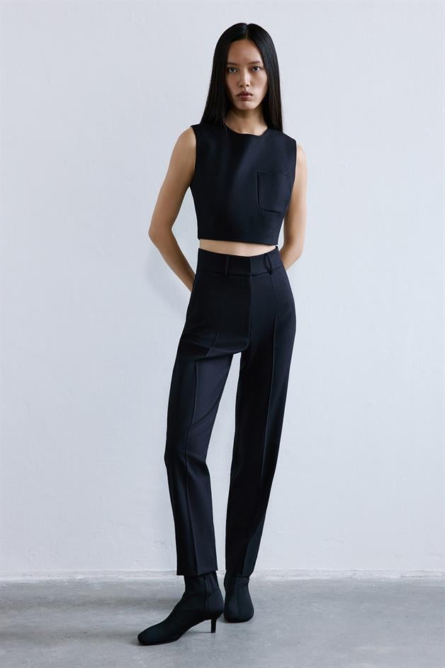 Wool-Textured Crop Black Blouse