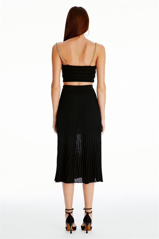 Zincir Askılı Siyah Triko Top