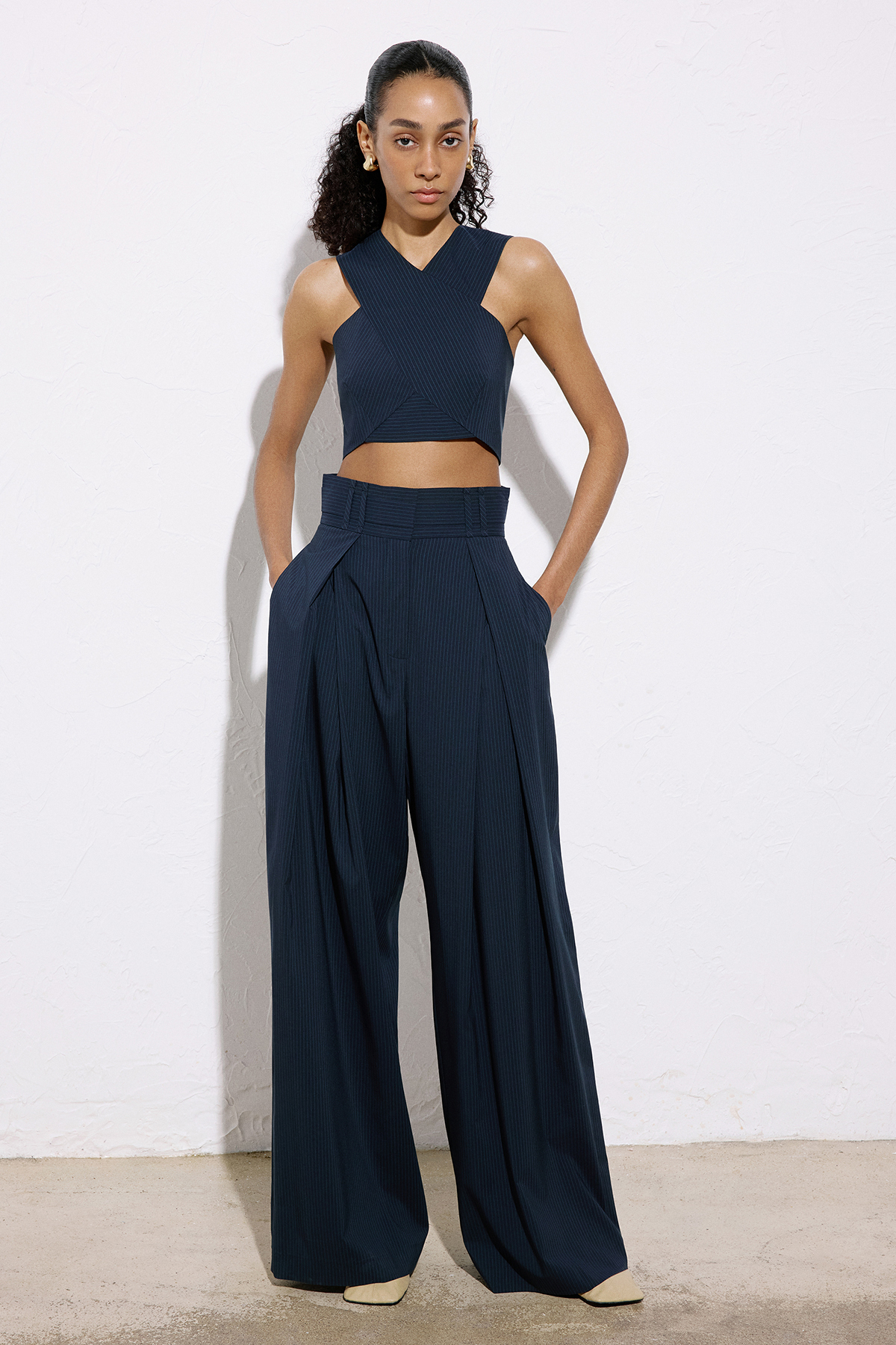 Asimetrik Detaylı Çizgili Crop Lacivert Büstiyer · 5
