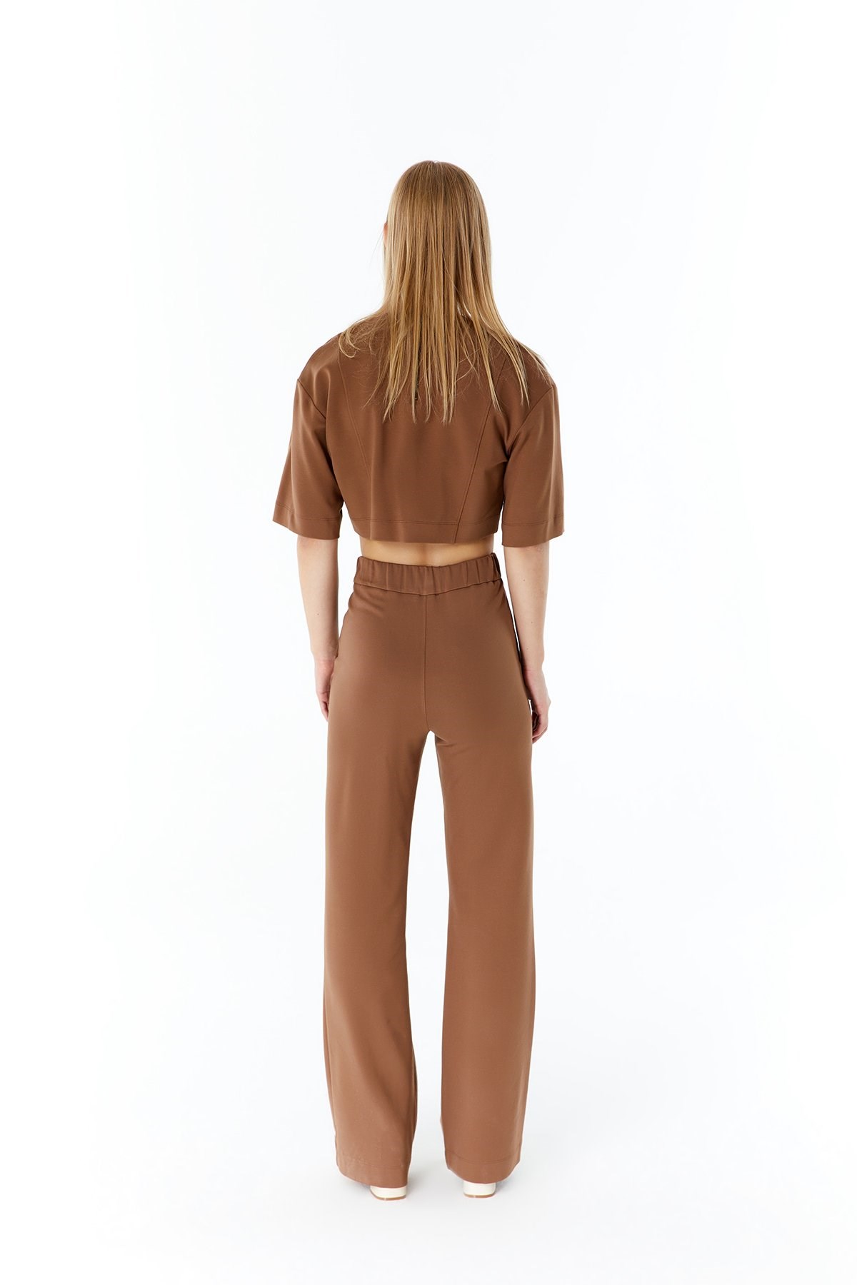 Camel Basic Crop T-Shirt · 4
