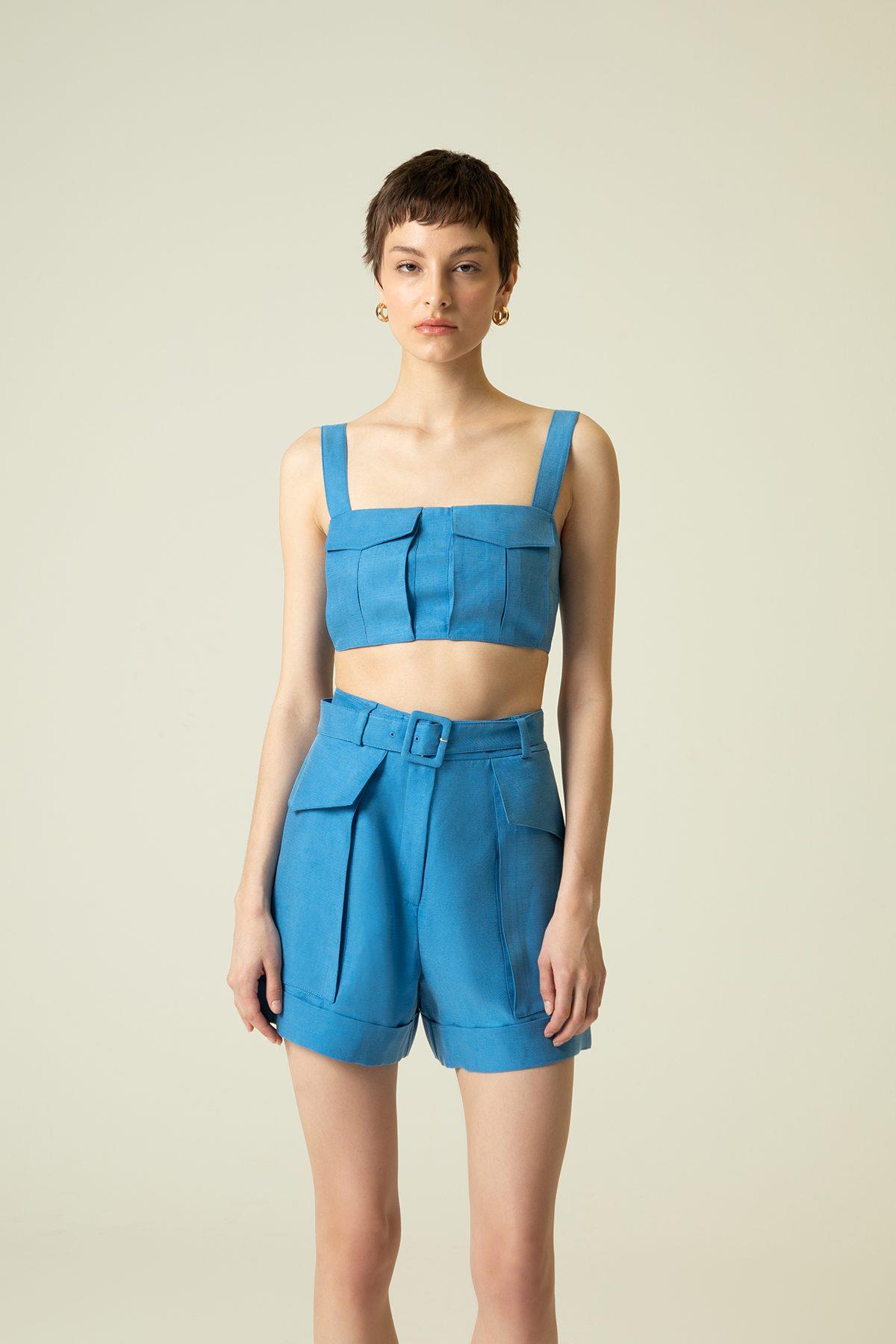 Cep Kapağı Detaylı Askılı Mavi Crop Top