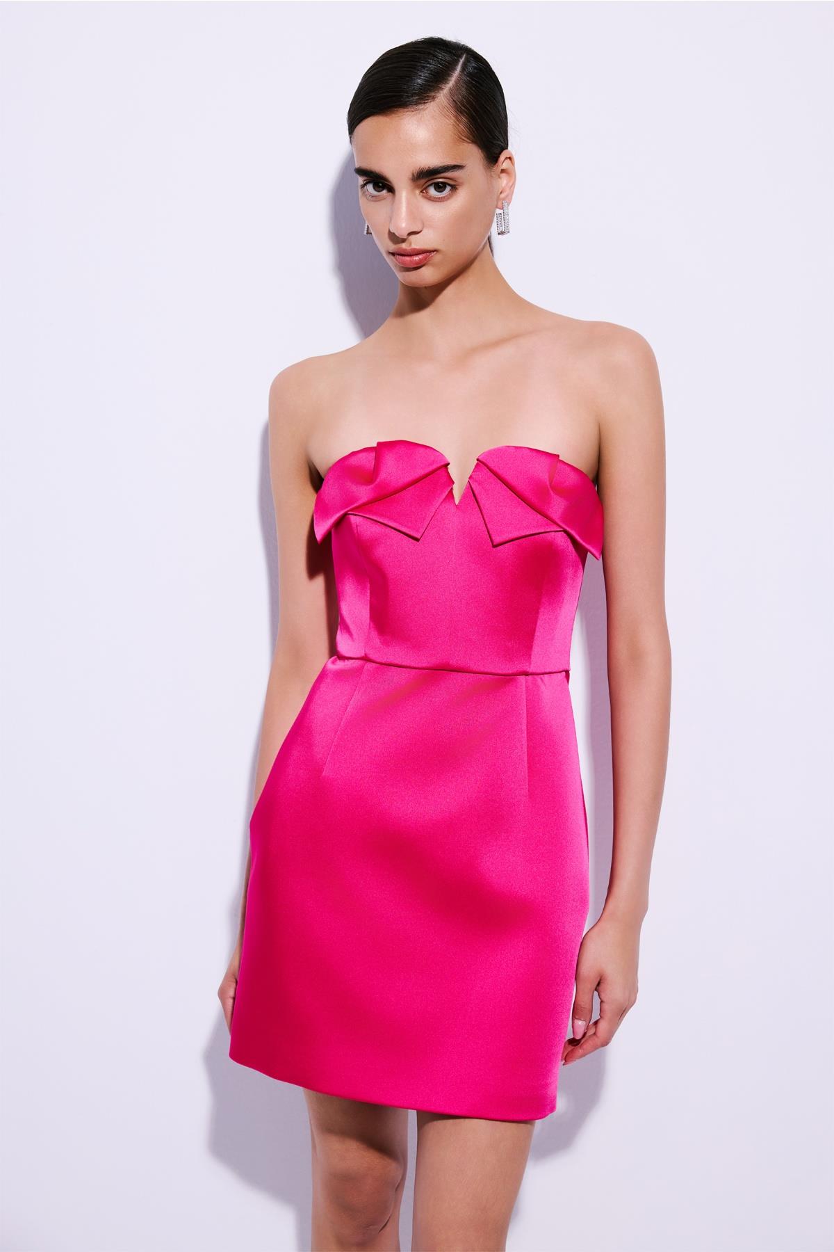 Straplez Degaje Detaylı Pembe Mini Elbise