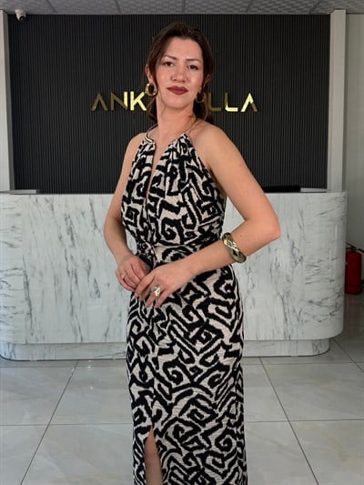 Ay Akseaurlı Siyah Desenli Elbise