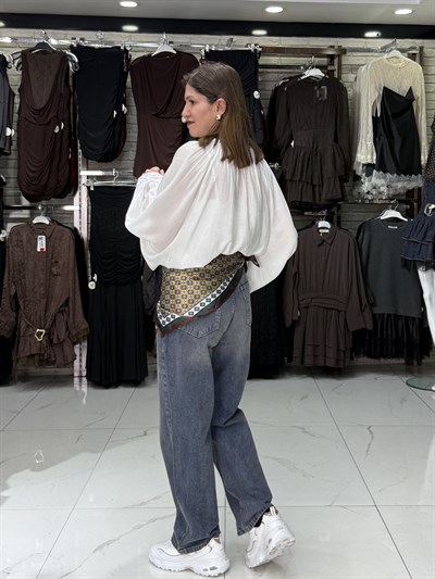 Beli Fular Detaylı Tasarım Jean