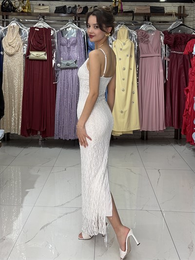 Beyaz Dantel İp Askılı Elbise