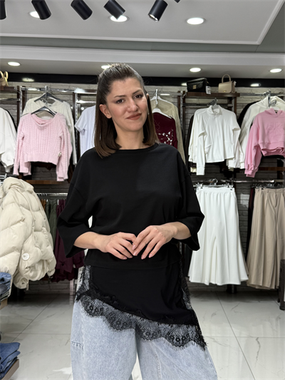 Dantel Detay Siyah T-shirt